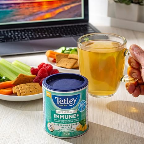 Tetley Super apaisant à base de plantes, caféine – Immunité gratuite + : thé à la menthe poivrée et au gingembre, fortifié avec du zinc et de la vitamine D